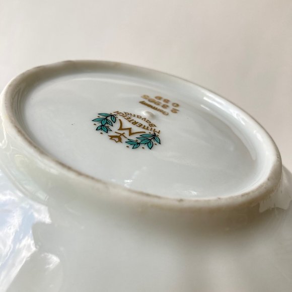 VTG Mitterteich Bavaria Germany Leaf Shape Hand Painted Bird /Floral Design Dish - Picture 8 of 17